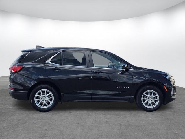Used 2024 Chevrolet Equinox LT FWD image 3