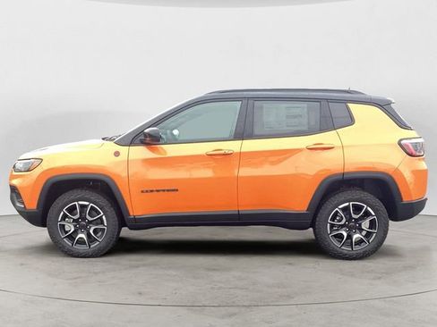 New 2026 Jeep Compass Trailhawk image 2