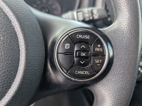 Used 2022 Kia Soul LX w/ Technology Package FWD image 13