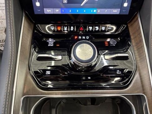 Used 2022 Jeep Grand Wagoneer Series I AWD/4WD image 21