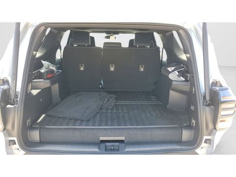 Certified 2026 Toyota 4Runner Platinum AWD/4WD image 9