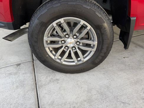 Used 2024 Chevrolet Colorado LT w/ LT Convenience Package image 25