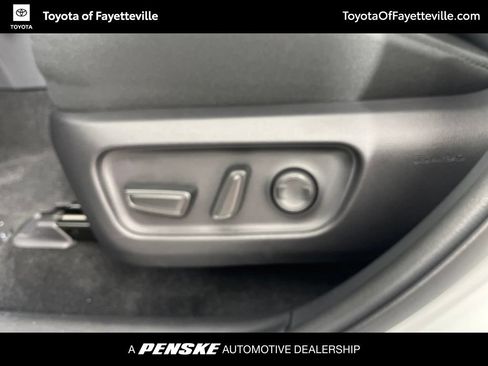 Used 2026 Toyota RAV4 SE AWD/4WD image 25