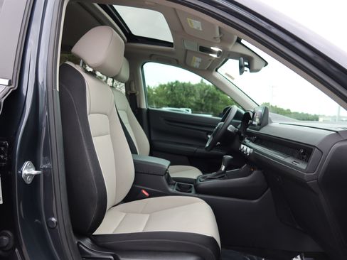 Used 2023 Honda CR-V EX image 12
