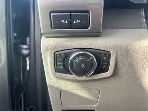 Used 2021 Ford F250 XLT w/ XLT Premium Package image 36
