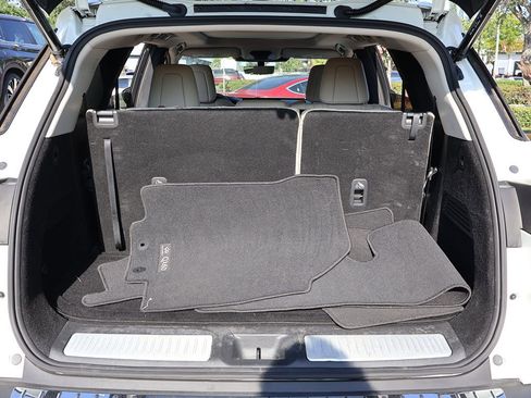 Used 2023 INFINITI QX60 Luxe w/ Vision Package FWD image 21