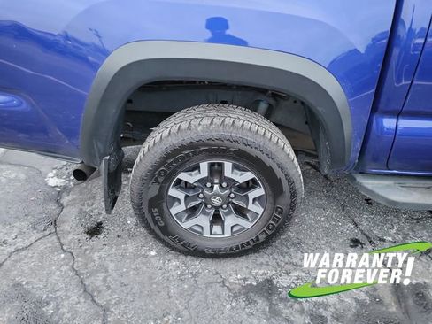 Used 2022 Toyota Tacoma TRD Off-Road w/ Technology Package image 20