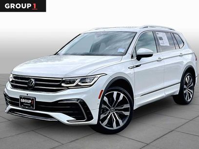 Used 2022 Volkswagen Tiguan SEL R-Line