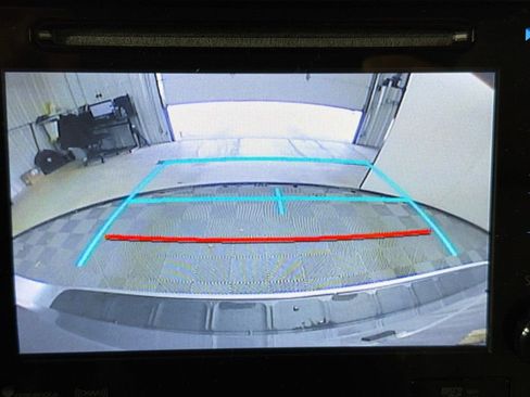 Used 2017 Toyota Sienna XLE image 15