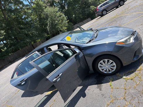 Used 2014 Toyota Corolla L FWD image 24
