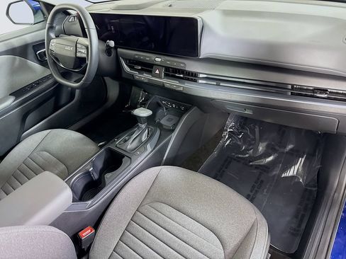 Certified 2025 Kia K4 EX FWD image 32
