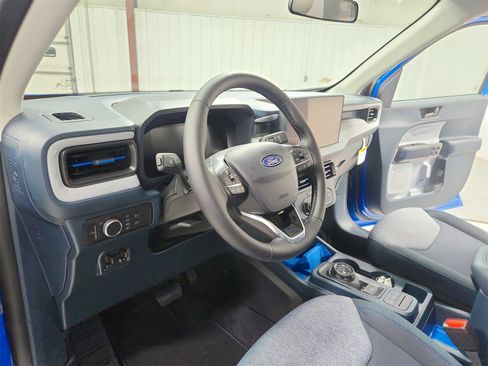 New 2025 Ford Maverick XLT w/ XLT Luxury Package image 18