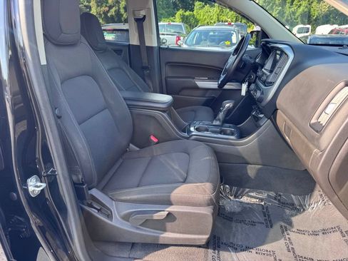 Used 2022 Chevrolet Colorado LT w/ Chrome Appearance Package RWD image 22