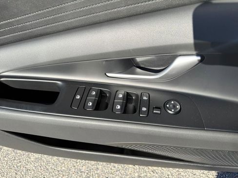 New 2026 Hyundai Elantra SE image 42