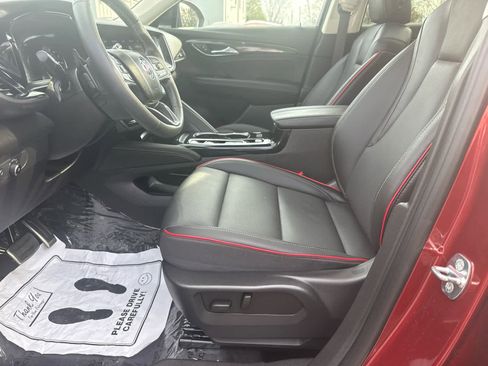 Used 2023 Buick Envision Essence w/ Sport Touring Package image 12
