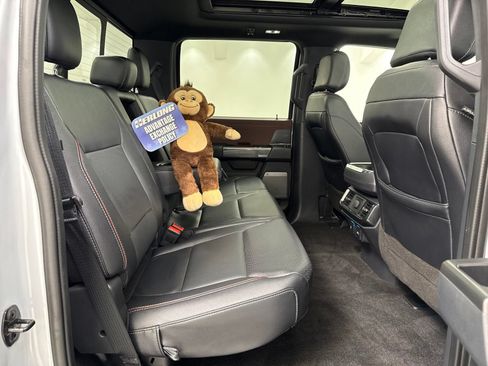 Used 2022 Ford F150 Lariat w/ Max Trailer Tow Package AWD/4WD image 30