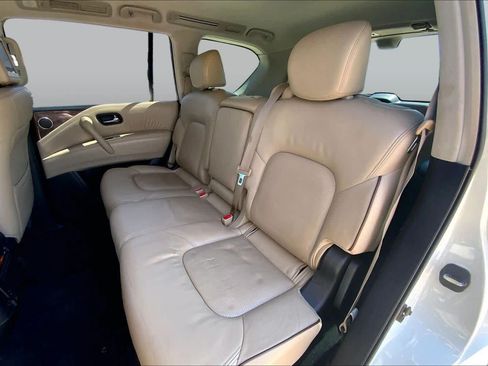 Used 2018 Nissan Armada Platinum w/ Interior Lighting Package RWD image 19