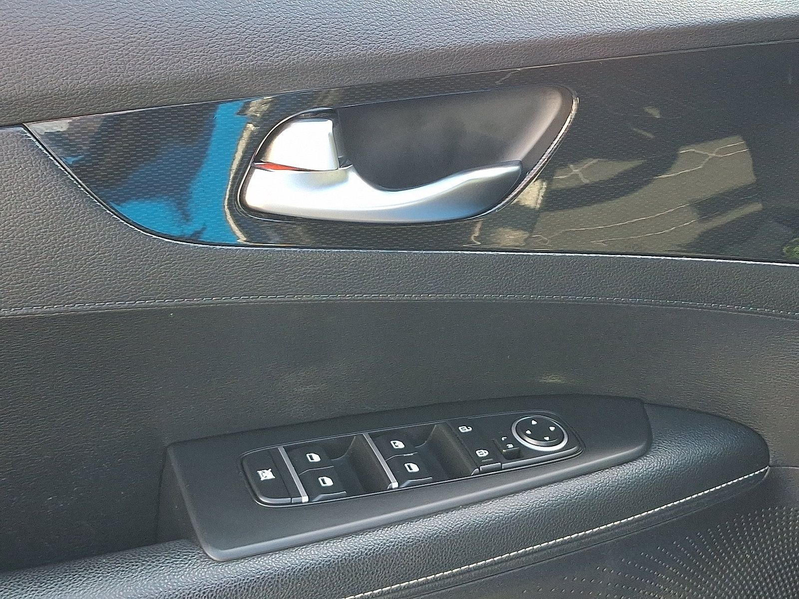 Used 2023 Kia Forte GT-Line FWD image 12