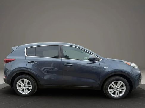 Used 2019 Kia Sportage LX w/ LX Popular Package AWD/4WD image 4