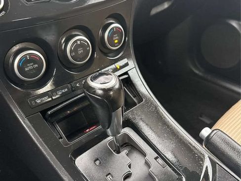 Used 2013 MAZDA MAZDA3 i Touring FWD image 21