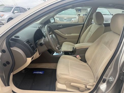 Used 2011 Nissan Altima 2.5 S FWD image 10