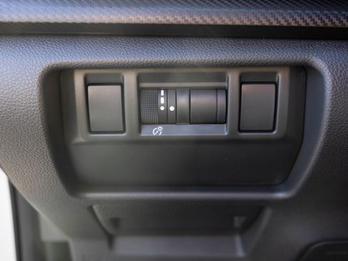 New 2025 Subaru Crosstrek 2.0i Premium image 17