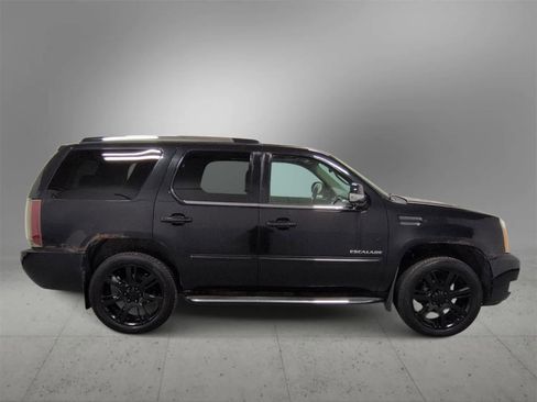 Used 2012 Cadillac Escalade Luxury image 9