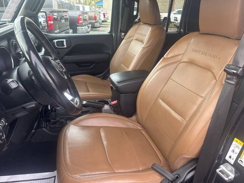 Used 2020 Jeep Gladiator Overland AWD/4WD image 15