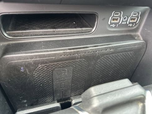 Used 2023 RAM 1500 Laramie image 33