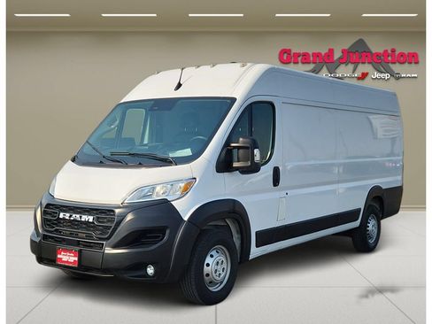Used 2025 RAM ProMaster 3500 w/ Convenience Group FWD image 2