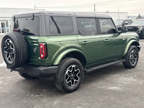 Used 2023 Ford Bronco Outer Banks image 3