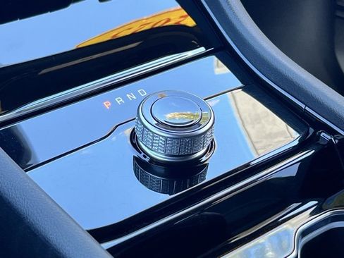 Used 2023 Jeep Grand Cherokee L Laredo image 30