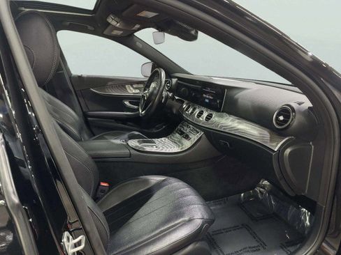 Used 2021 Mercedes-Benz E 350 4MATIC Sedan image 41