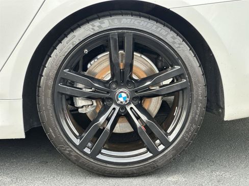 Used 2019 BMW 750i w/ Executive Package image 11