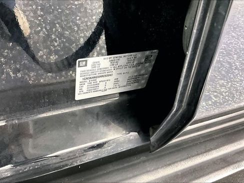 Used 2017 Chevrolet Suburban LT image 20