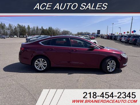 Used 2017 Chrysler 200 Limited Platinum w/ Comfort & Convenience Group FWD image 6