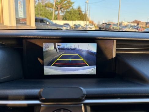 Used 2019 Lexus IS 300 AWD image 30