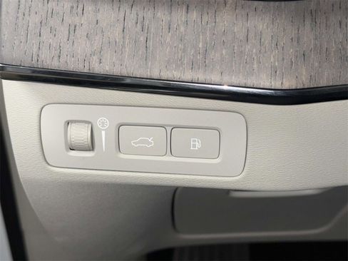 Used 2021 Volvo XC90 T8 Inscription w/ Protection Package Premier image 27