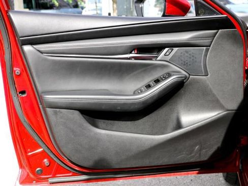 Used 2024 MAZDA MAZDA3 s FWD image 21