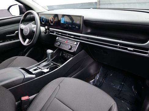 Certified 2026 Hyundai Tucson SE image 14