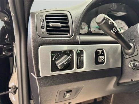 Used 2003 Ford Thunderbird RWD image 12
