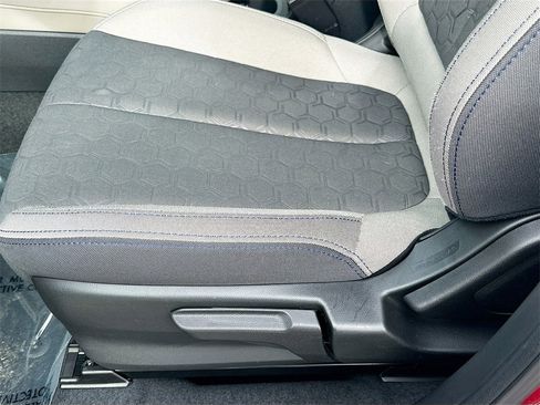 Used 2025 Subaru Forester image 18