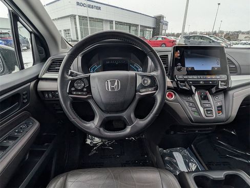 Used 2018 Honda Odyssey Touring image 13