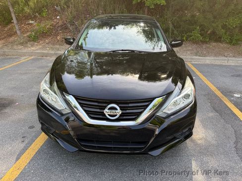 Used 2017 Nissan Altima 2.5 SV FWD image 2