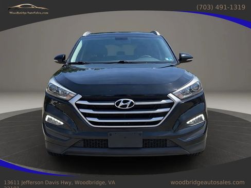 Used 2017 Hyundai Tucson SE Plus AWD/4WD image 3