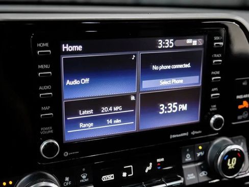 Used 2021 Toyota Highlander XLE FWD image 34