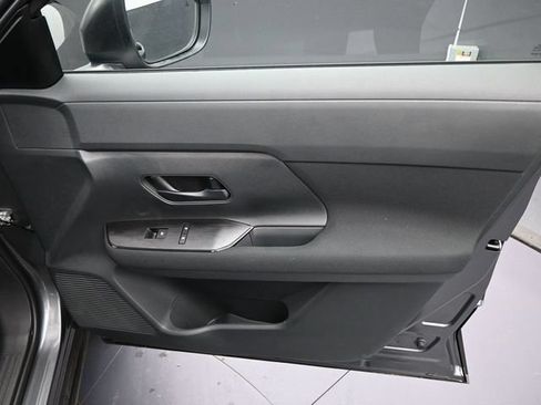 Certified 2025 Nissan Kicks S AWD/4WD image 25