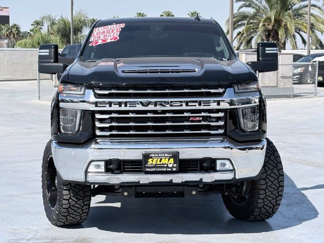 Used 2020 Chevrolet Silverado 2500 LTZ w/ LTZ Premium Package AWD/4WD image 3