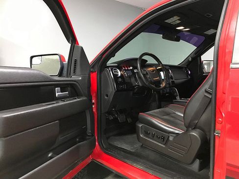 Used 2014 Ford F150 FX4 w/ Equipment Group 402A Luxury AWD/4WD image 9