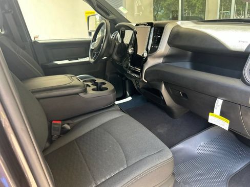 Used 2025 RAM 2500 Tradesman AWD/4WD image 25